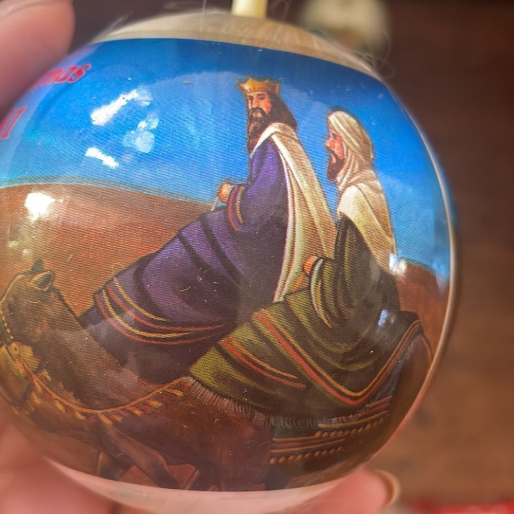 Collection of 4 vintage satin wrapped Christmas tree ornaments‎ - Picture 6 of 15